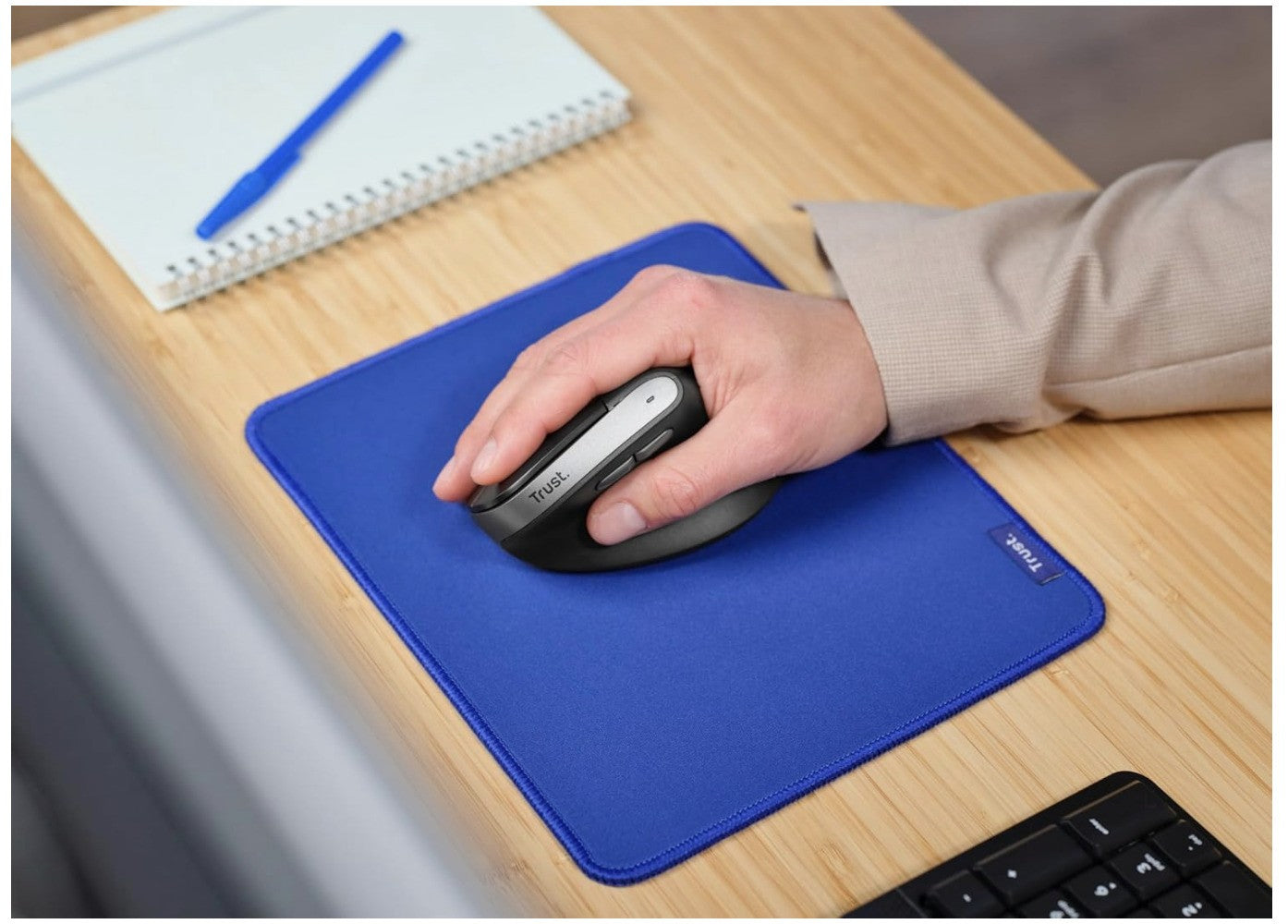 Trust – Yuno Maus Vertikal Kabellos, Ergonomisch DPI 800–2400 *SCROLLRAD DEFEKT