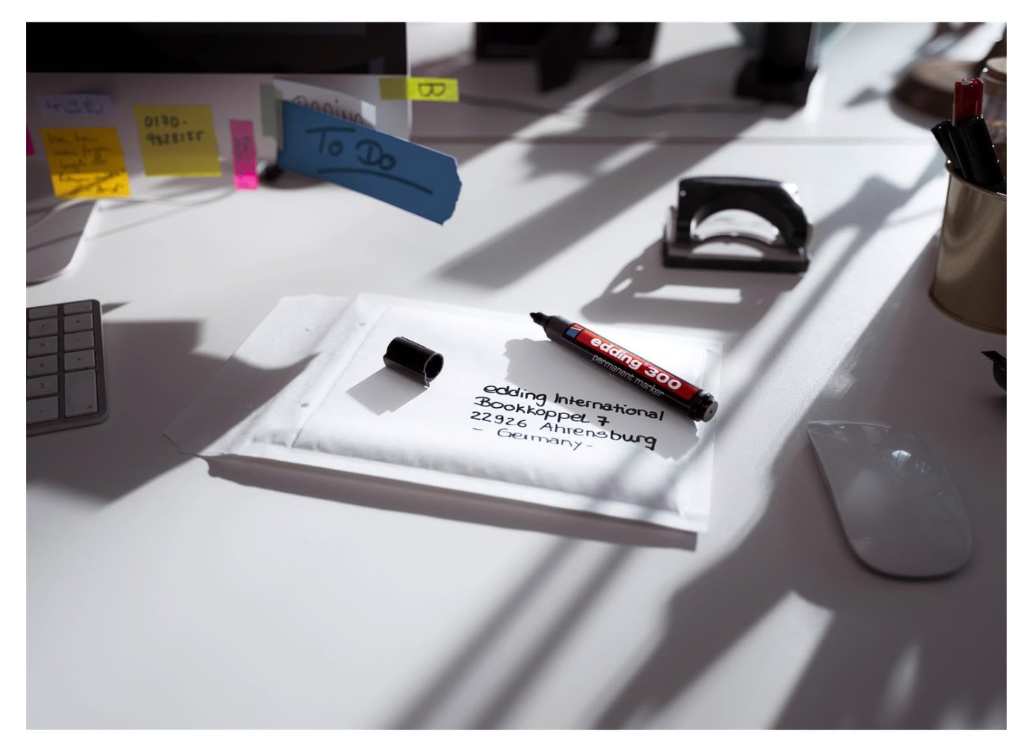 edding – 300 Permanentmarker blau 10er Set, wasserfest, 1,5–3 mm Rundspitze