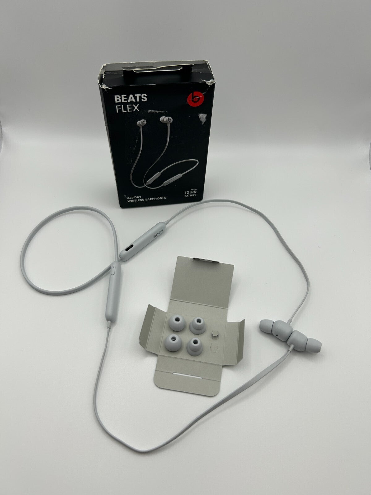 Beats – Flex In-Ear Kopfhörer Bluetooth, W1 Chip, 12h Akku, Magnetisch, Grau