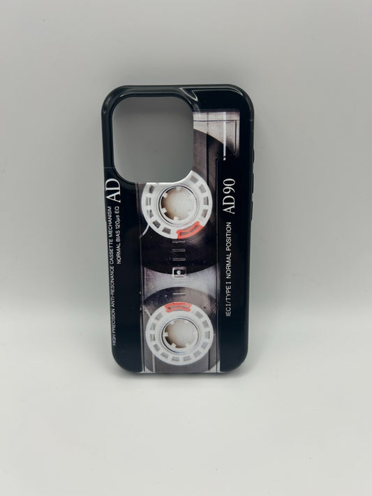 Hülle iPhone 15 Pro Retro Kassette Case Handyhülle Vintage Cassette Tape Schwarz
