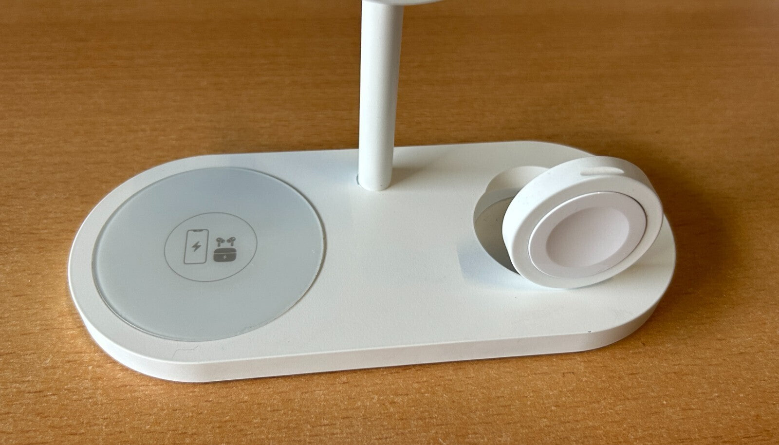 CubeNest kabelloses Ladegerät 3in1 kompatibel mit iPhone/Air Pods/ Apple Watch